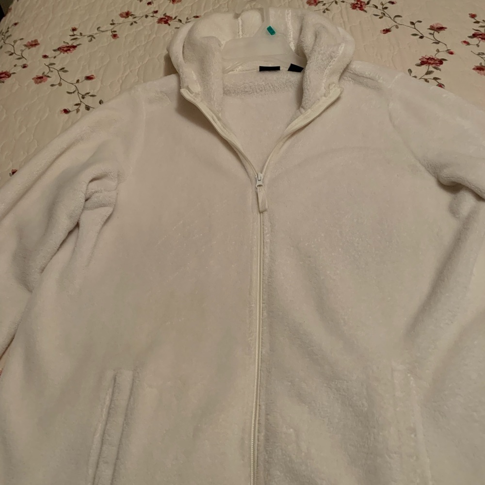 EUC Basic edition light weight, yet warm hoodie jacket